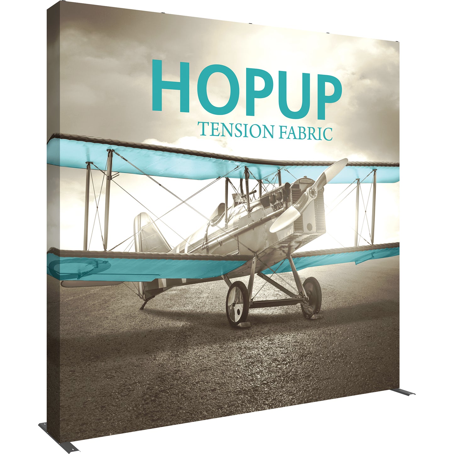 A Hopup™ 4×4 straight pop-up display set up as a 10′ × 10′ smooth tension fabric wall graphic, facing right. Perfect for exhibits at trade shows and retail.